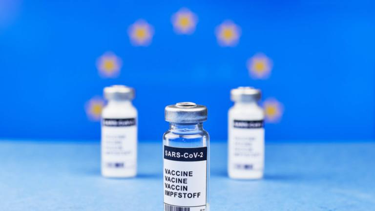 Ο ΠΟΥ επικρίνει τους «απαράδεκτα» αργούς ρυθμούς του εμβολιασμού στην Ευρώπη
