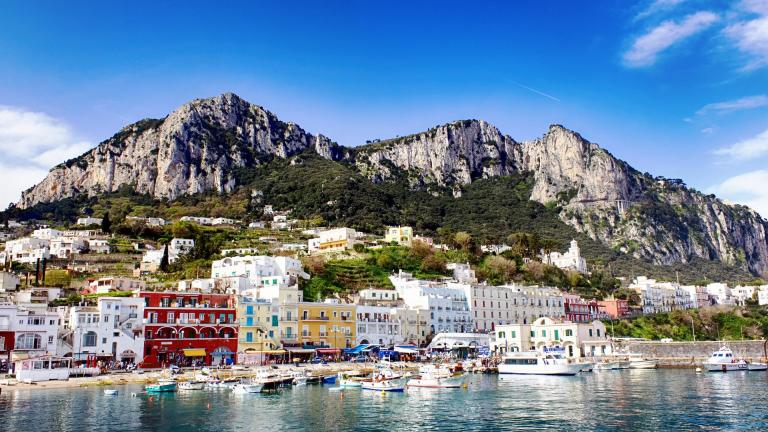 Il Messaggero: Η Ιταλία αντιγράφει την Ελλάδα και ξεκινά σχέδιο για νησιά «covid free»