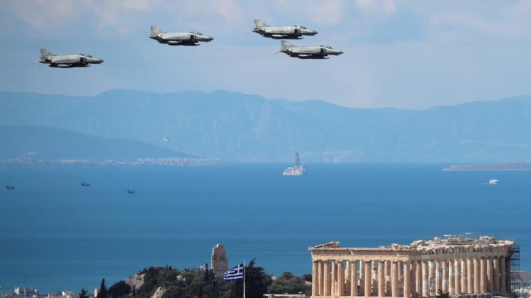 Διέλευση μαχητικών αεροσκαφών πάνω από την Ακρόπολη σήμερα στις 14:00	