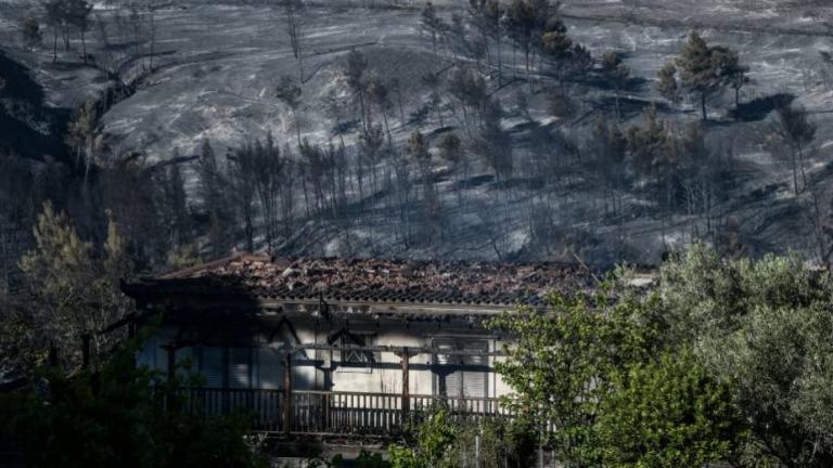 Εκπρόσωπος Τύπου Πυροσβεστικής: «Θέμα χρόνου να δοθεί και επίσημα σε ύφεση η πυρκαγιά στα Γεράνεια Όρη»