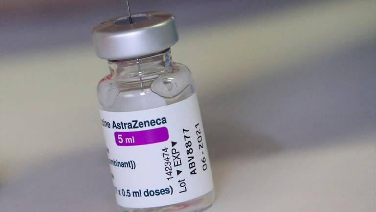 EMA για AstraZeneca: Να μην γίνεται δεύτερη δόση σε ασθενείς με θρόμβους