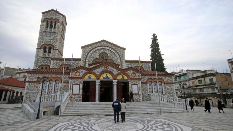 Πώς θα κάνουμε Ανάσταση - Η έλευση του Αγίου φωτός - Τα μέτρα στις εκκλησίες - Η απαγόρευση κυκλοφορίας