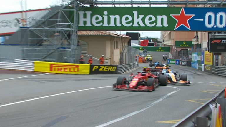 Ο Charles Leclerc ξεκινάει αύριο πρώτος στο Grand Prix των εκπλήξεων