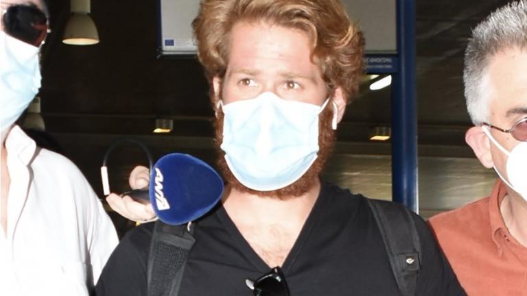 Επέστρεψε στην Ελλάδα μετά την οικειοθελή αποχώρηση από το Survivor