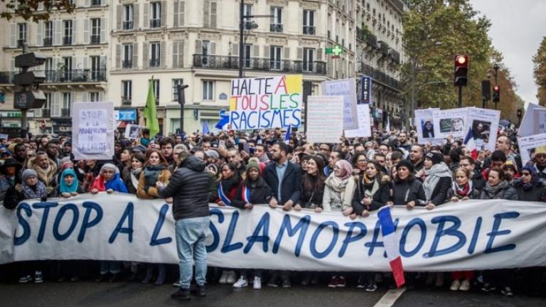 Χιλιάδες διαδηλωτές στους δρόμους του Παρισιού
