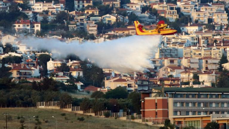 Πυρκαγιά στην Πυλαία Θεσσαλονίκης - Μεγάλη η κινητοποίηση της πυροσβεστικής