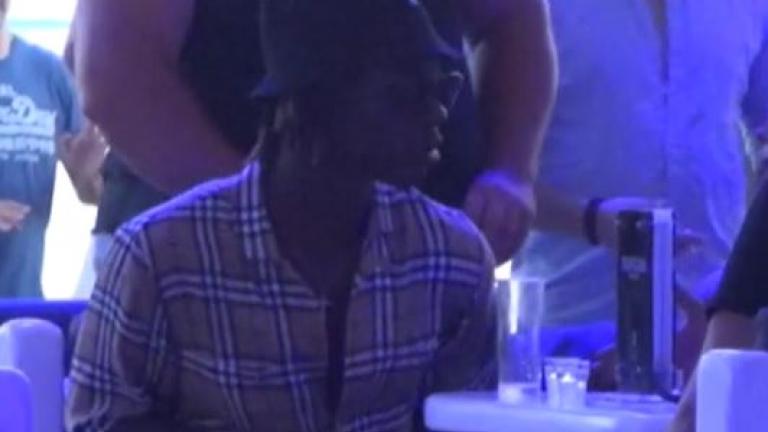 Το νέο αστέρι του ποδοσφαίρου Eduardo Camavinga ξεκουράζεται στη Μύκονο 