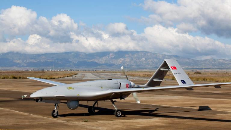 Μετά την Πολωνία και η Λετονία θέλει να αγοράσει τα τουρκικά drone Bayraktar