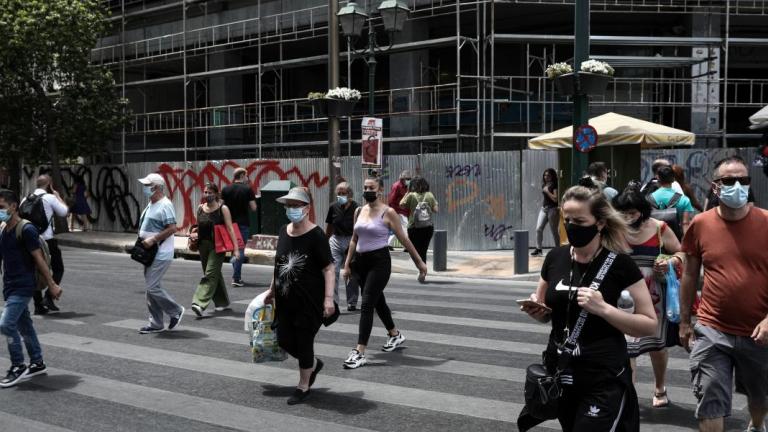 Χωρίς μάσκα από σήμερα σε εξωτερικούς χώρους - Αίρεται ο περιορισμός της νυχτερινής κυκλοφορίας από 28/6