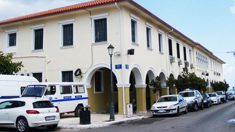 Ζάκυνθος: Προθεσμία για την απολογία τους έλαβαν οι επτά συλληφθέντες - Τι ισχυρίζεται ο Κούγιας για τον εμπλεκόμενο εφοπλιστή