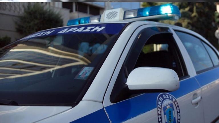 Καβάλα: Συνελήφθη οδηγός που μετέφερε με φοτηγάκι 38 μετανάστες