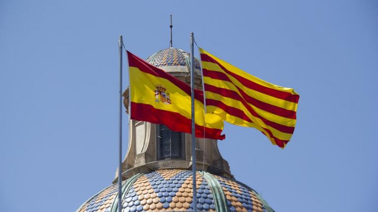 Η Καταλονία επαναφέρει τα περιοριστικά μέτρα για να φρενάρει την εκθετική αύξηση των κρουσμάτων
