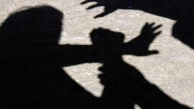 Ναυπακτία: Σύλληψη πατέρα για το βιασμό της ανήλικης κόρης του