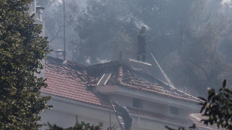 Συνέντευξη Χρυσοχοΐδη - Χαρδαλιά: Σε ύφεση η πυρκαγιά, τέσσερις προσαγωγές