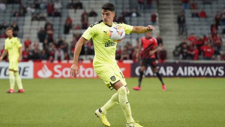 Ολυμπιακός: Κρίσιμες ώρες για αριστερό μπακ και εξτρέμ