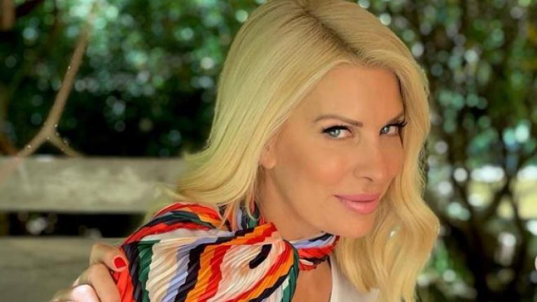 <blockquote class="instagram-media" data-instgrm-captioned data-instgrm-permalink="https://www.instagram.com/p/CRd5LtmLtP8/?utm_source=ig_embed&amp;utm_campaign=loading" data-instgrm-version="13" style=" background:#FFF; border:0; border-radius:3px; box-shadow:0 0 1px 0 rgba(0,0,0,0.5),0 1px 10px 0 rgba(0,0,0,0.15); margin: 1px; max-width:540px; min-width:326px; padding:0; width:99.375%; width:-webkit-calc(100% - 2px); width:calc(100% - 2px);"><div style="padding:16px;"> <a href="https://www.instagram.com/p