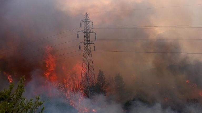 Αντιπεριφερειάρχης Μεσσηνίας: Έχει περάσει μέσα από σπίτια η φωτιά στην περιοχή Βασιλίτσι