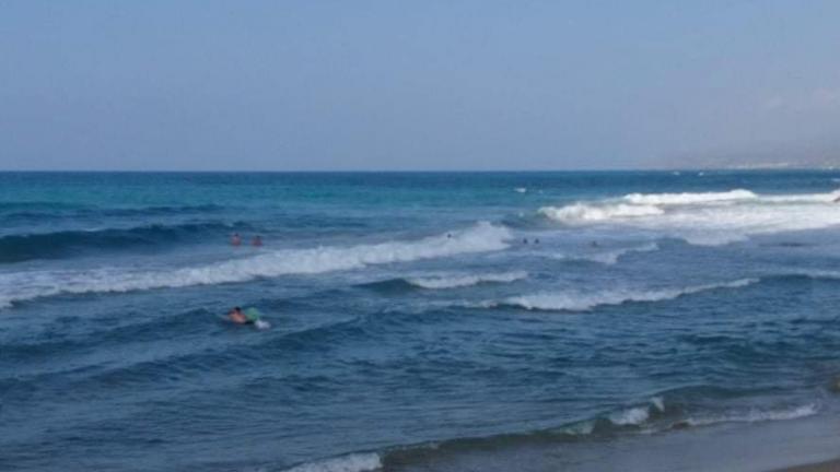 Κρήτη: Δεκάχρονο παιδί παρασύρθηκε από τα κύματα