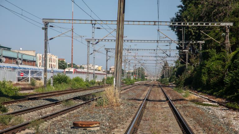 Τα δρομολόγια θα εκτελεστούν με λεωφορείο στο τμήμα Στ. Λαρίσης - Οινόη - Στ. Λαρίσης, και με αμαξοστοιχία στο τμήμα Οινόη - Θεσσαλονίκη - Οινόη