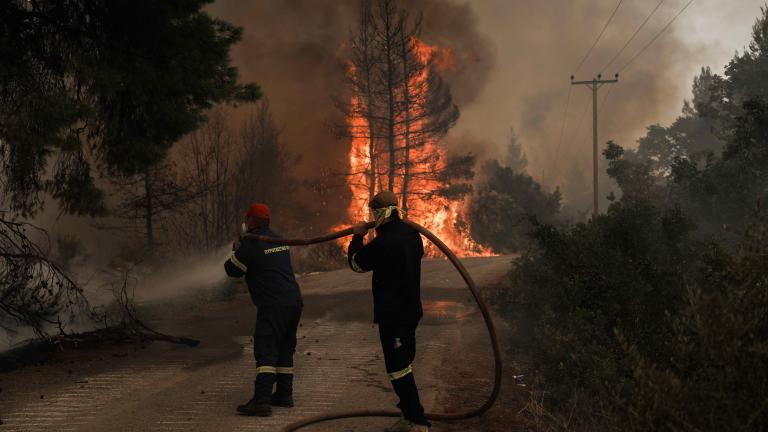 ΜΕΓΑΛΗ ΠΥΡΚΑΓΙΑ ΣΤΑ ΜΕΣΟΧΩΡΙΑ ΚΑΡΥΣΤΟΥ