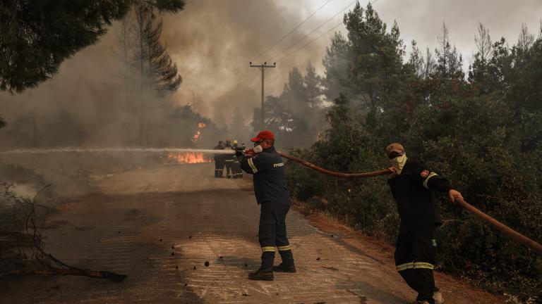 Μικρότερα μέτωπα της φωτιάς σήμερα 