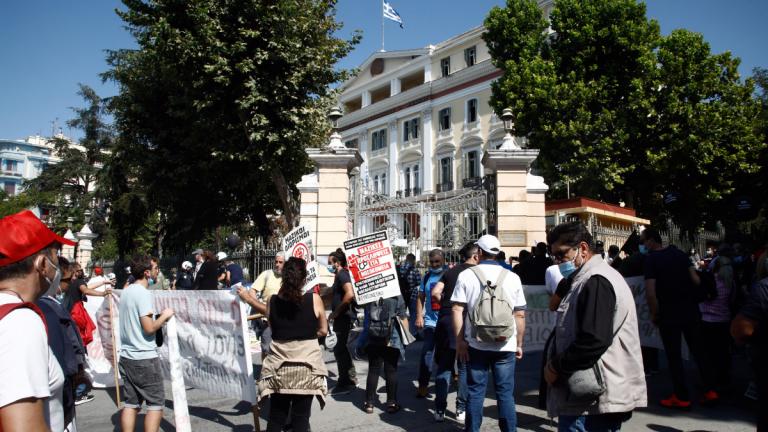 Θεσσαλονίκη: Πορεία υγειονομικών στο κέντρο της πόλης