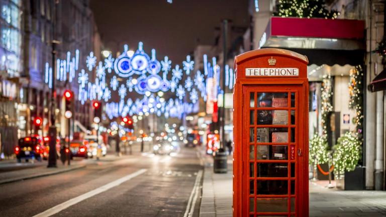 Βρετανία: Η χώρα έχει περιθώριο 10 ημερών για να σώσει τα Χριστούγεννα 