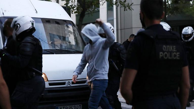 Καταδρομική επίθεση Ρουβίκωνας: 23 προσαγωγές μετά την εισβολή στο υπουργείο Περιβάλλοντος