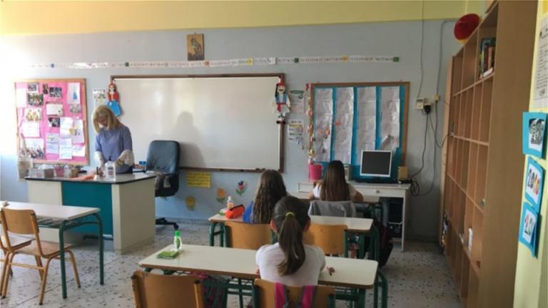 Θ. Βασιλακόπουλος: Με το άνοιγμα των σχολείων θα επιδεινωθεί η επιδημιολογική κατάσταση