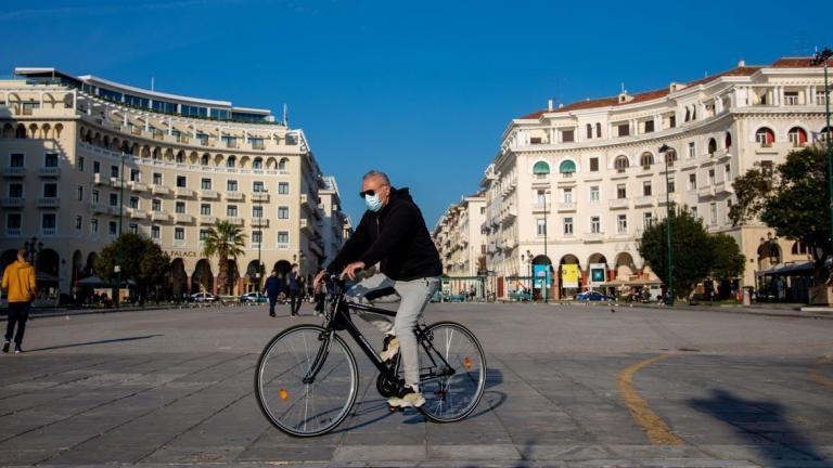 Ενα βήμα πριν από το μίνι lockdown Θεσσαλονίκη και Λάρισα - Σήμερα οι αποφάσεις 