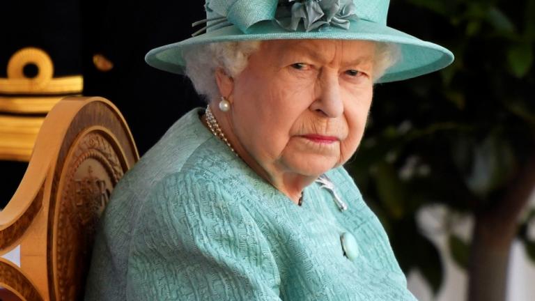 Βρετανία: Με εντολή γιατρού, η βασίλισσα Ελισάβετ ματαίωσε επίσκεψη στη Β. Ιρλανδία και θα "ξεκουραστεί"
