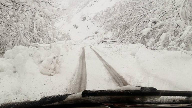 Κακοκαιρία Μπάλλος: Ισχυρές βροχές, καταιγίδες και τα πρώτα χιόνια 