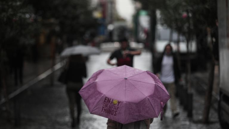 Καιρός για Τετάρτη 13/10: Σποραδικές βροχές και πτώση της θερμοκρασίας