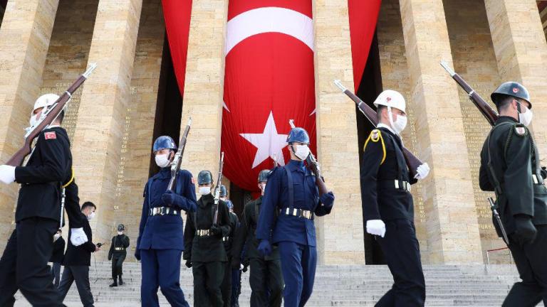 Πρώην εκπρόσωπος της ΕΕ στην Αγκυρα: «Το τέλος εποχής του Ερντογάν με την πλήρη απομόνωση της Τουρκίας»