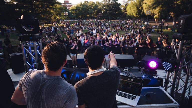  Θεσσαλονίκη: Συγκέντρωση διαμαρτυρίας djs στον Λευκό Πύργο