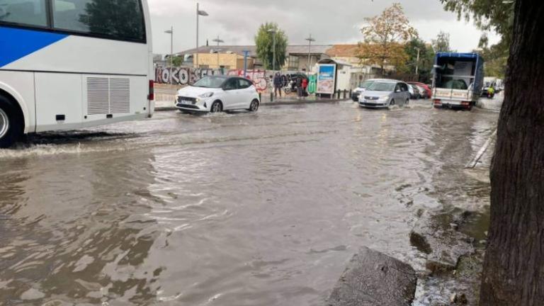 Κακοκαιρία «Μπάλλος»: Επελαύνει σε όλη την χώρα - Μήνυμα 112 στην Αττική 