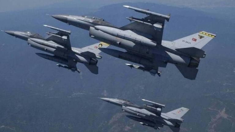 Συνεχίζουν τις προκλήσεις οι Τούρκοι στο Αιγαίο με 32 παραβιάσεις του εθνικού εναέριου χώρου