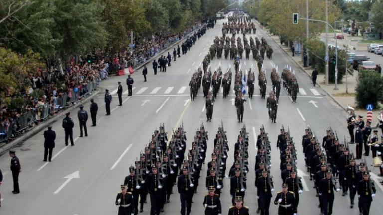 Παρελάσεις με μάσκες - Ντόμινο ακυρώσεων - Πού δεν θα γίνουν οι παρελάσεις