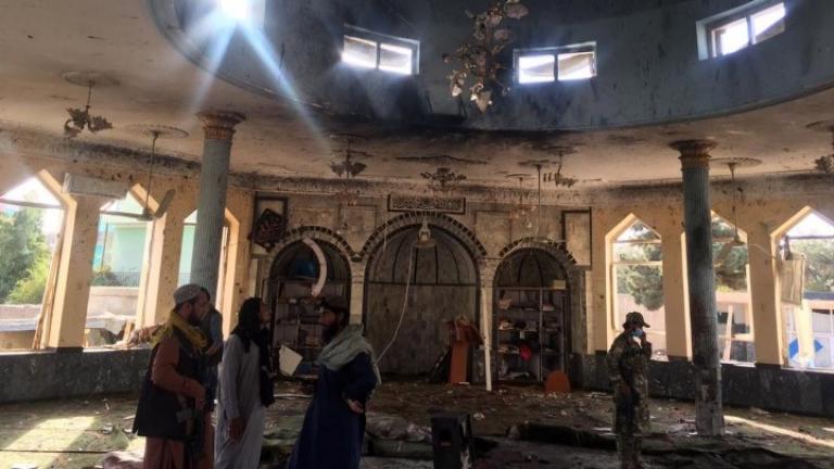 Αφγανιστάν: Το Ισλαμικό Κράτος ανέλαβε την ευθύνη για την επίθεση αυτοκτονίας σε τέμενος