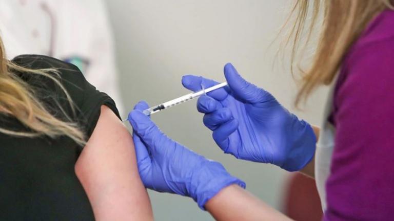 Γαϊτάνης: «Οι εμβολιασμοί πρώτης δόσης ξεπέρασαν τα 7 εκατομμύρια»