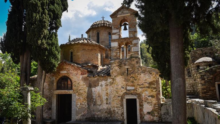 Μονή Καισαριανής: Το ιστορικό μοναστήρι της Αττικής