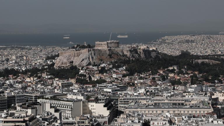 Νέος κλιματικός νόμος: Τι αλλάζει για καυστήρες πετρελαίου θέρμανσης, ηλεκτροκίνηση, νησιά και υποχρεωτική ασφάλιση κτιρίων