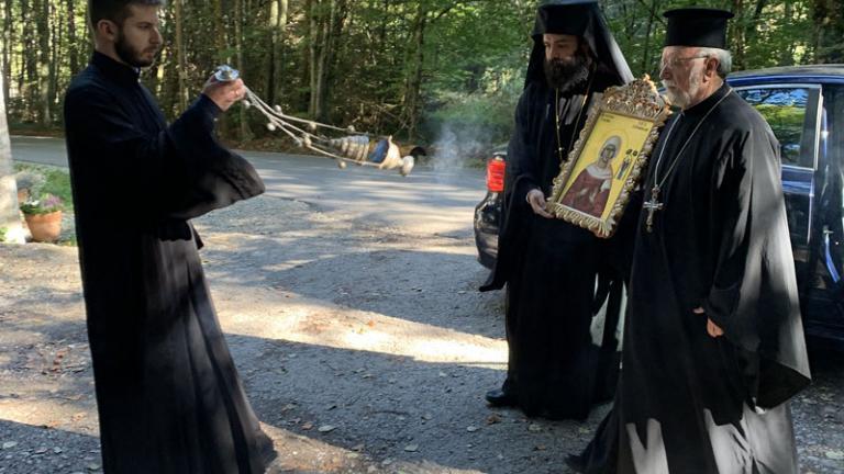 Εικόνα για την covid, στο παρεκκλήσι της Αγίας Κορώνας/Στεφανίδας στο Μόναχο