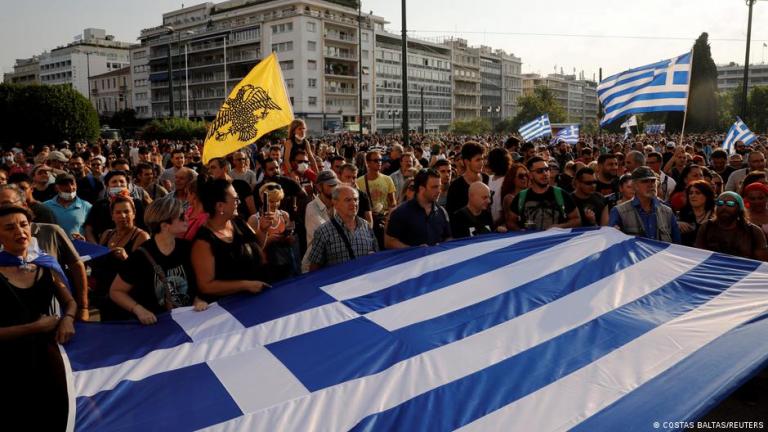 Handelsblatt: Ο αγώνας κατά των αντιεμβολιαστών