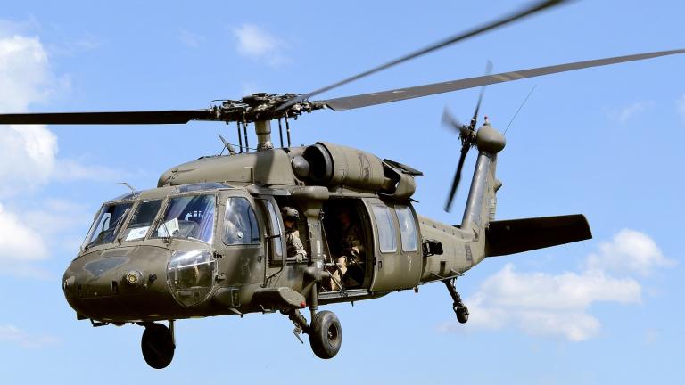 Αμερικανική ενίσχυση για τον Στρατό Ξηράς με τεθωρακισμένα και ελικόπτερα