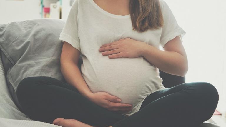 Καπραβέλος : Οι έγκυες γυναίκες χρειάζονται διπλή και τριπλή προστασία - Νέες διαστάσεις στο θάνατο της 38χρονης εγκύου 
