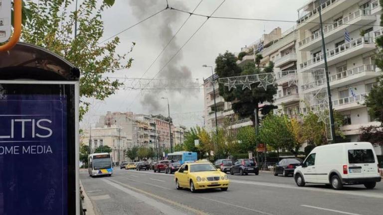 Φωτιά σε εστιατόριο στην οδό Μητροπόλεως, στο κέντρο της Αθήνας