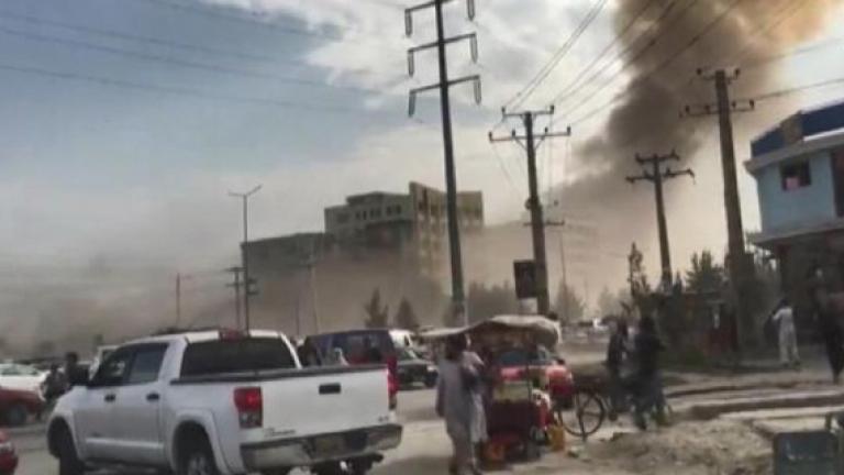 Νέο «λουτρό αίματος» στο Αφγανιστάν - Εκρήξεις στο μεγαλύτερο στρατιωτικό νοσοκομείο της Καμπούλ