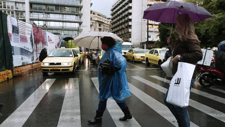 Καιρός (28/11): Επιδείνωση με βροχές, καταιγίδες και χιόνια στα ορεινά