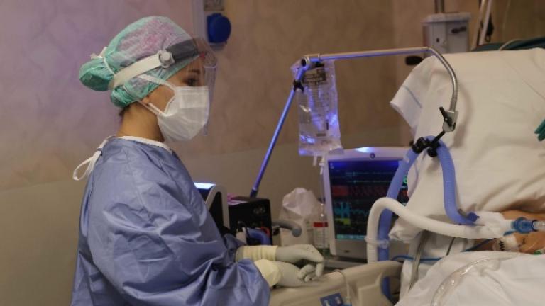 Κορονοϊός 18/11 : 7.317 νέα κρούσματα και 63 θάνατοι – Στους 556 οι διασωληνωμένοι